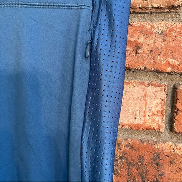 Fabletics womens Motion 365 zip pockets high rise leggings teal medium - Picture 3 of 6